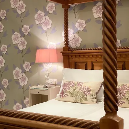 Pensionat Rosemount 4*