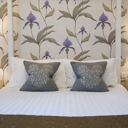 Rosemount Guest house 4*