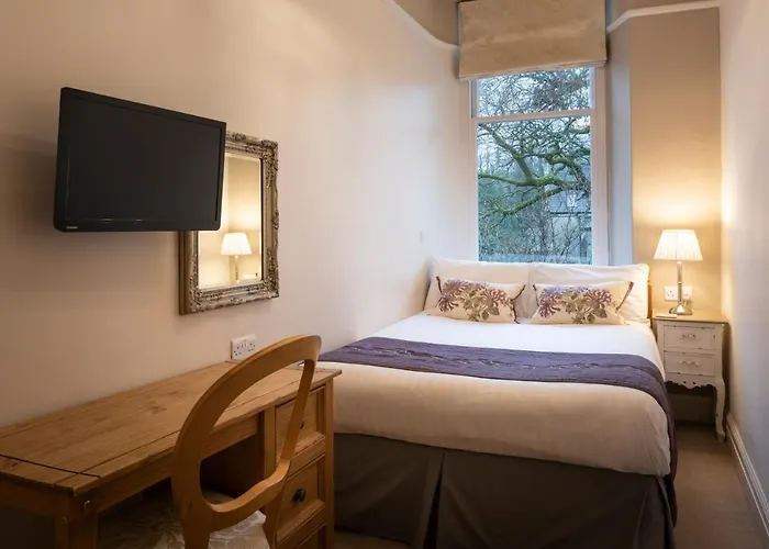 بيت ضيافة Rosemount 4*